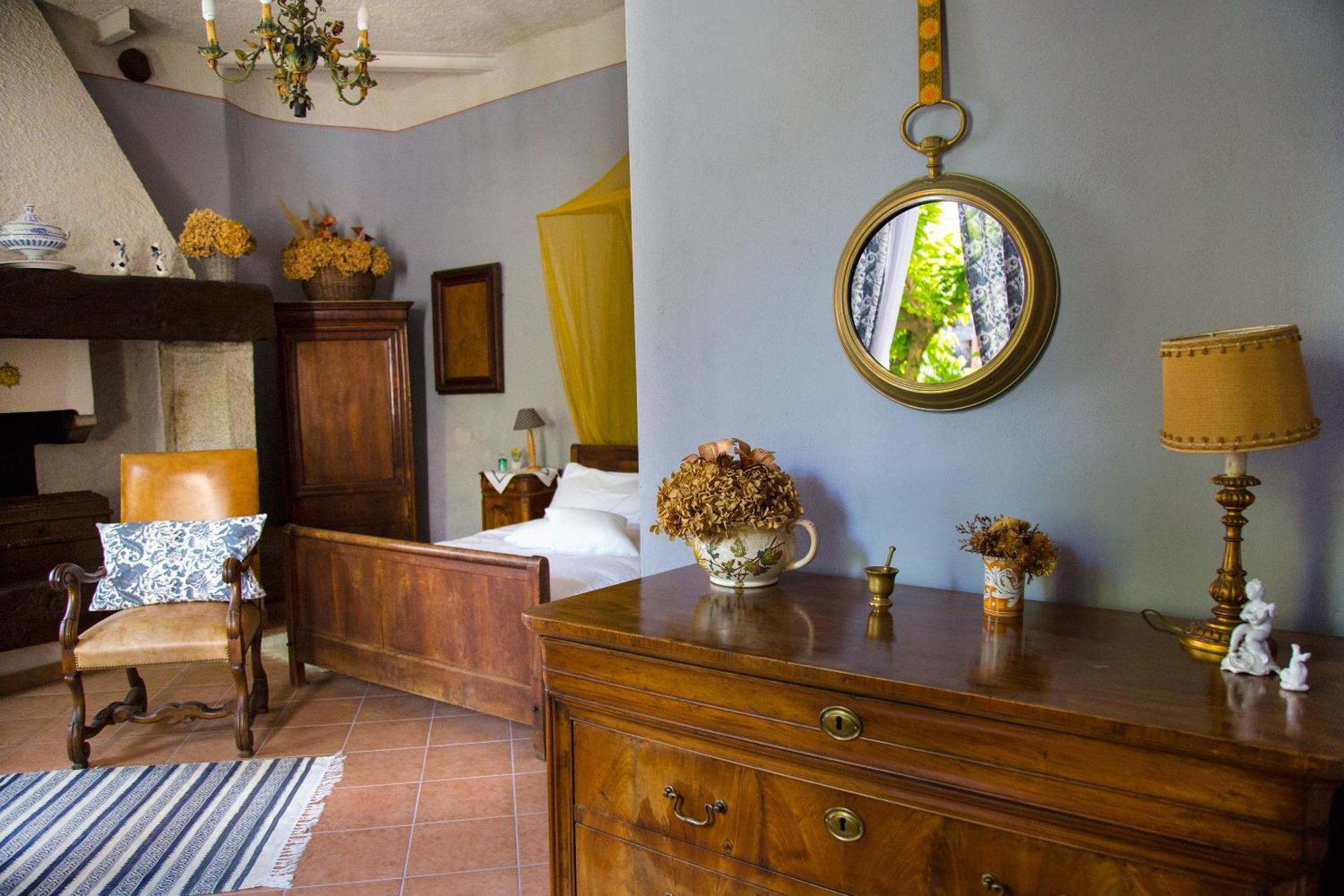 B&B Locanda Tempi Lontani Adults Only Orta San Giulio Rom bilde